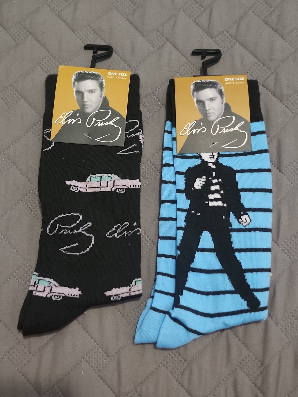 2 Pairs - Elvis Presley Men's Novelty Socks